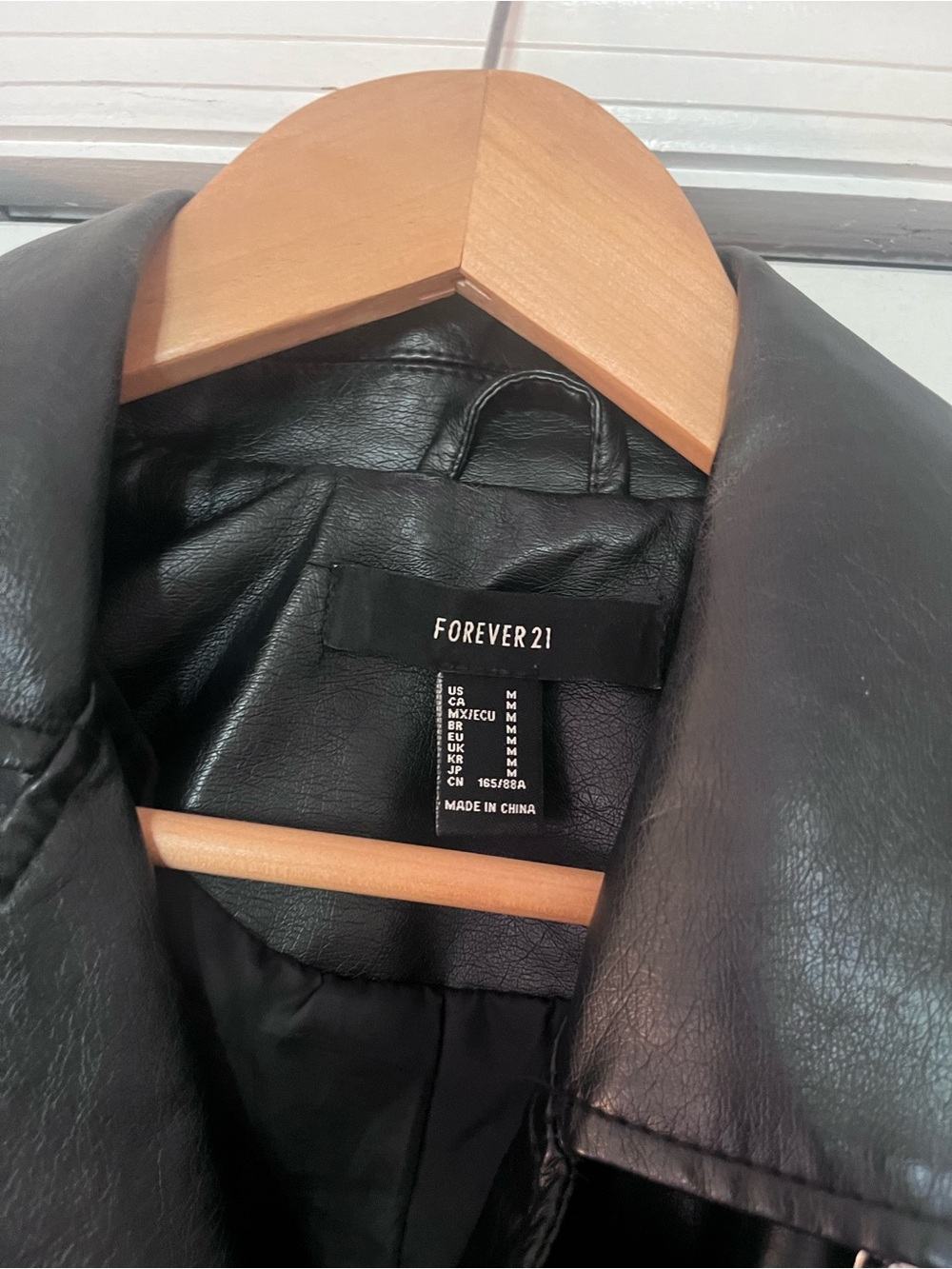 Moto jacket - Picture 5 of 9